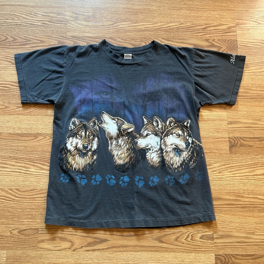 Vintage Turner Wolves ‘93 Alaska T-Shirt Sz Large